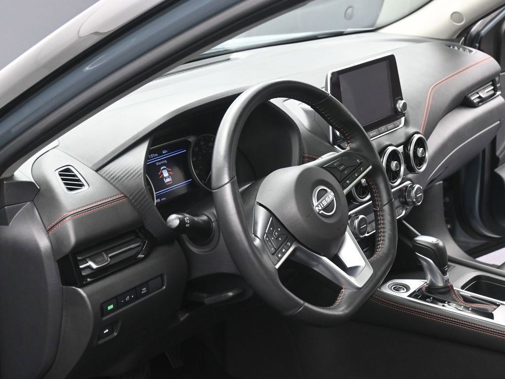 Used 2024 Nissan Sentra SR w/ SR Premium Package image 14