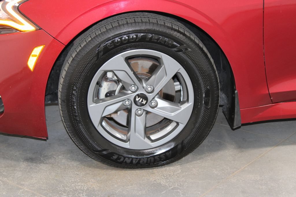 Used 2021 Kia K5 LX FWD image 18