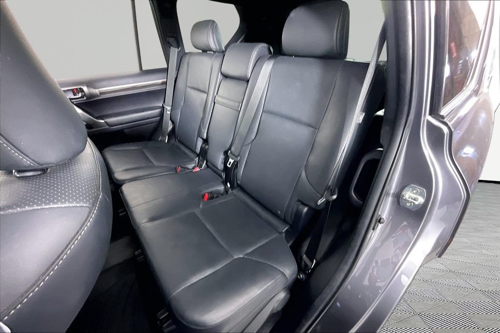 Used 2022 Lexus GX 460 Luxury w/ Off Road Package AWD/4WD image 21