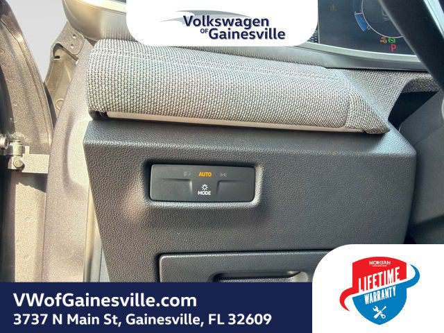Used 2025 Volkswagen Tiguan S FWD image 27