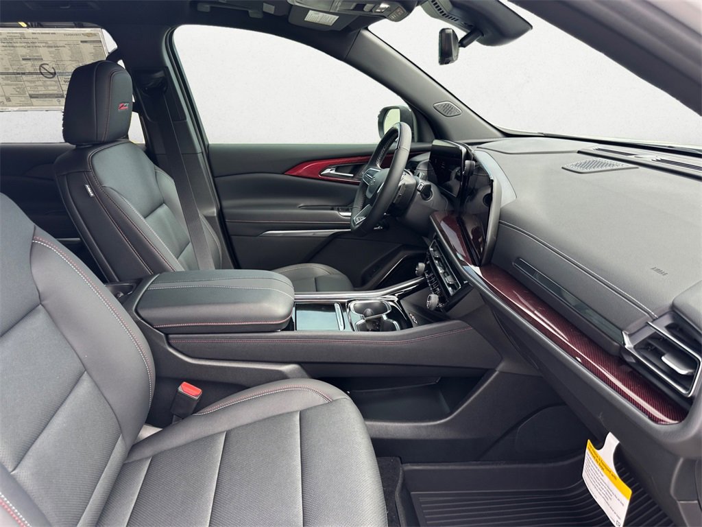 Used 2025 Chevrolet Traverse Z71 w/ Enhanced Driving Package image 13