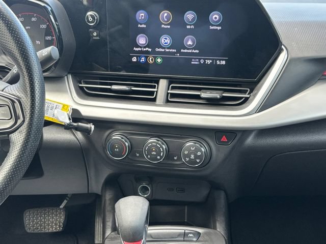Used 2024 Chevrolet Trax RS w/ Driver Confidence Package FWD image 4