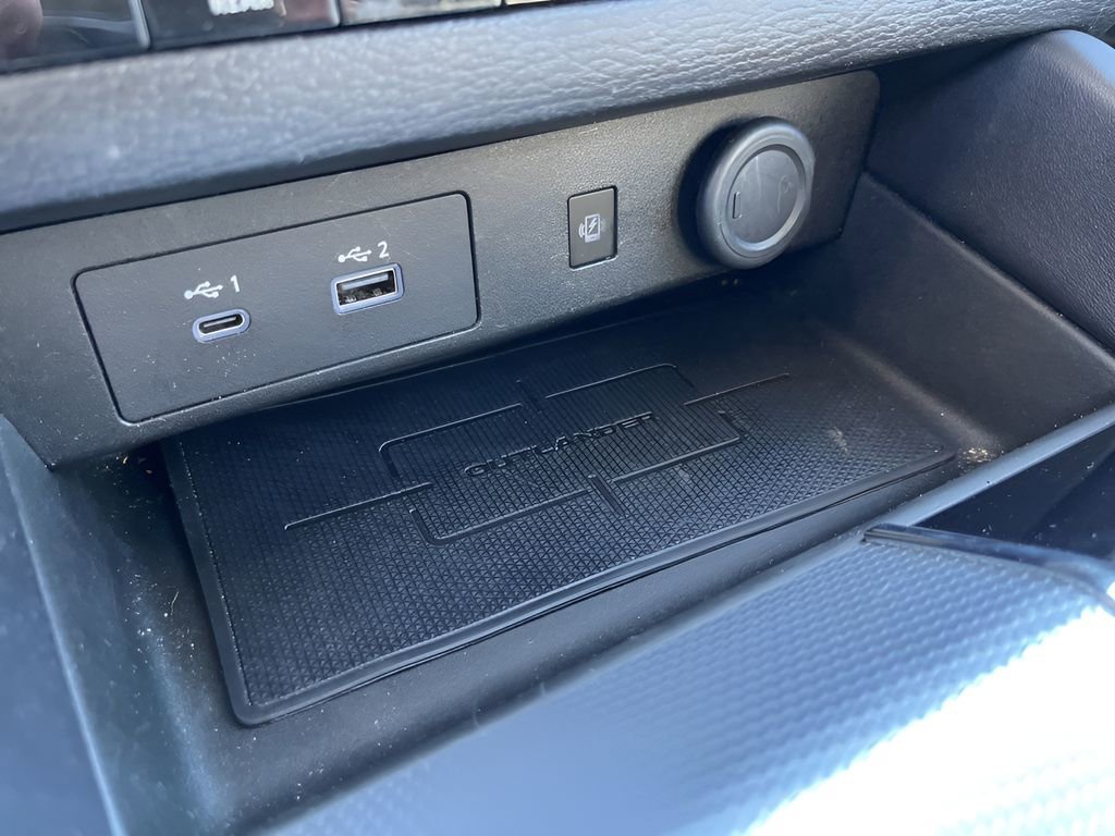 Used 2022 Mitsubishi Outlander SEL image 19