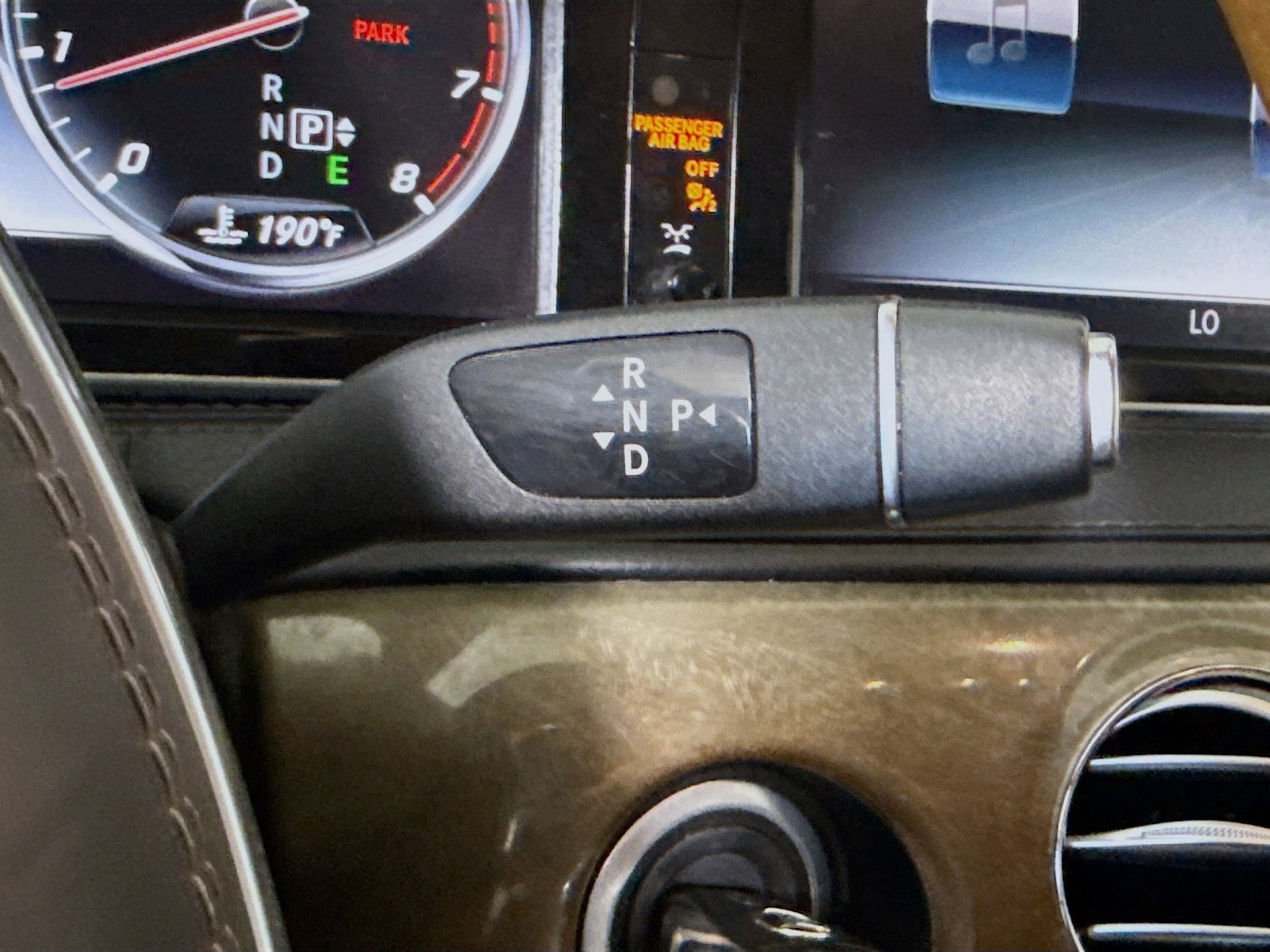 Used 2015 Mercedes-Benz S 550 4MATIC Sedan image 20