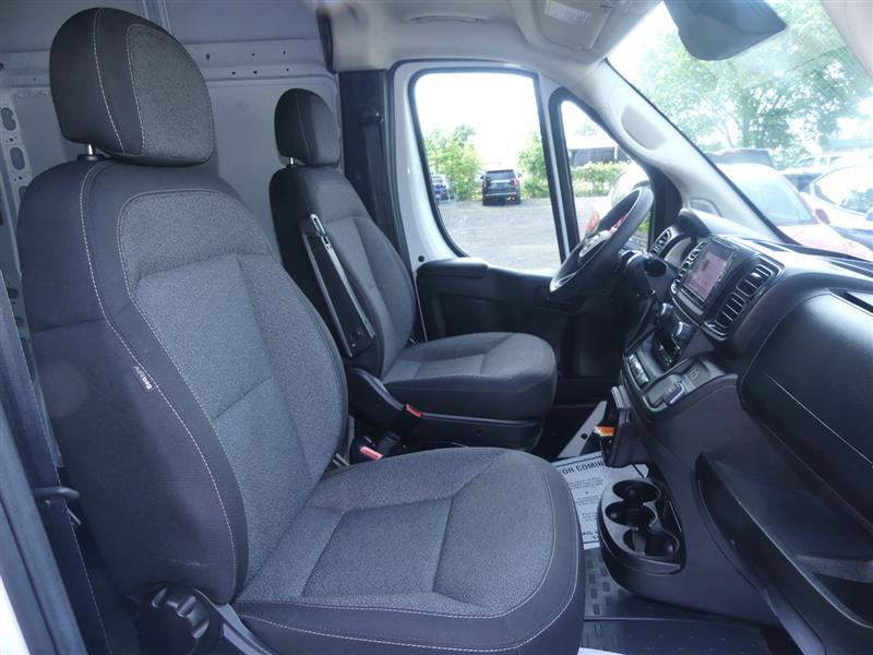 Used 2025 RAM ProMaster 2500 w/ Convenience Group FWD image 9
