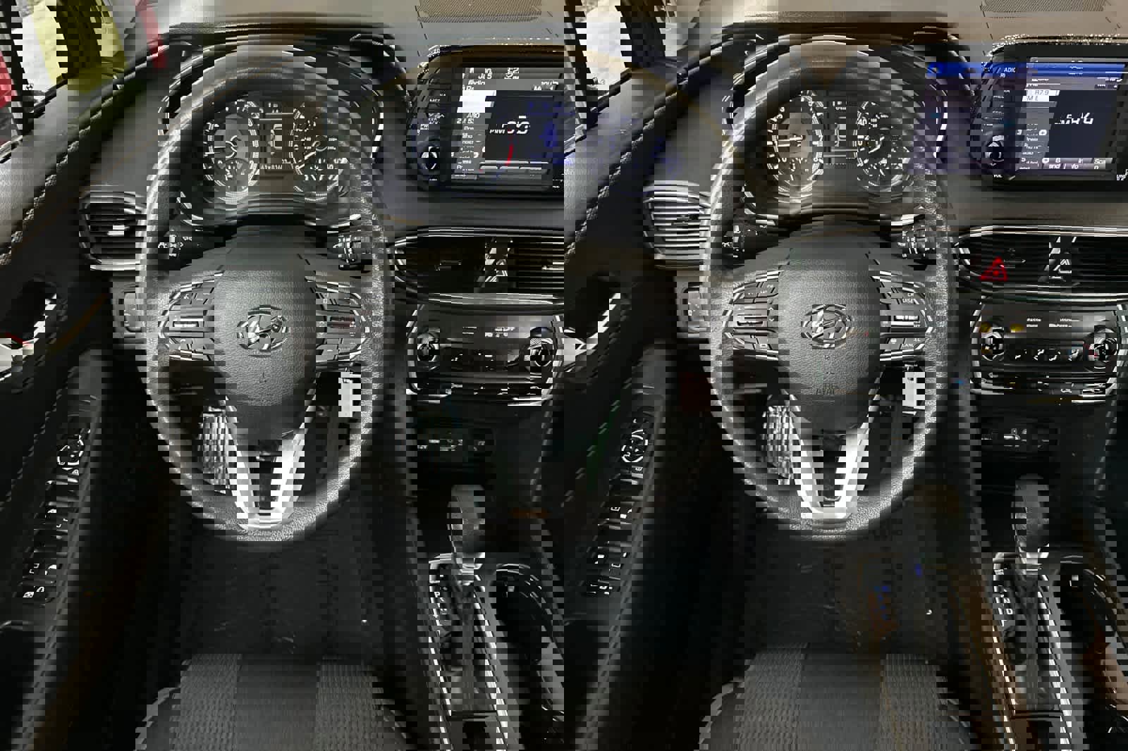 Used 2019 Hyundai Santa Fe SE image 14