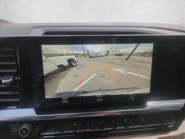 Used 2026 Chevrolet Silverado 1500 LT Trail Boss w/ Convenience Package II image 14