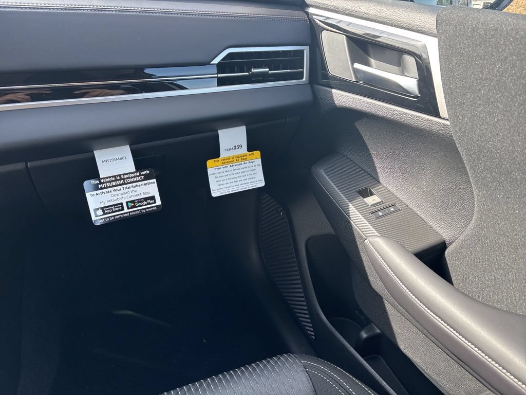 New 2026 Mitsubishi Outlander ES FWD image 15