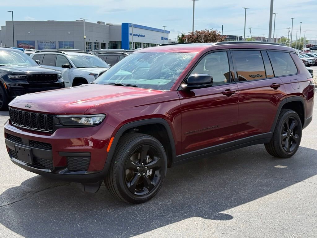 Certified 2023 Jeep Grand Cherokee L Laredo AWD/4WD image 7