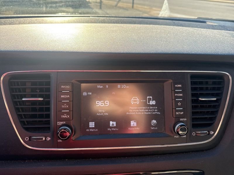 Used 2020 Kia Sedona LX image 13