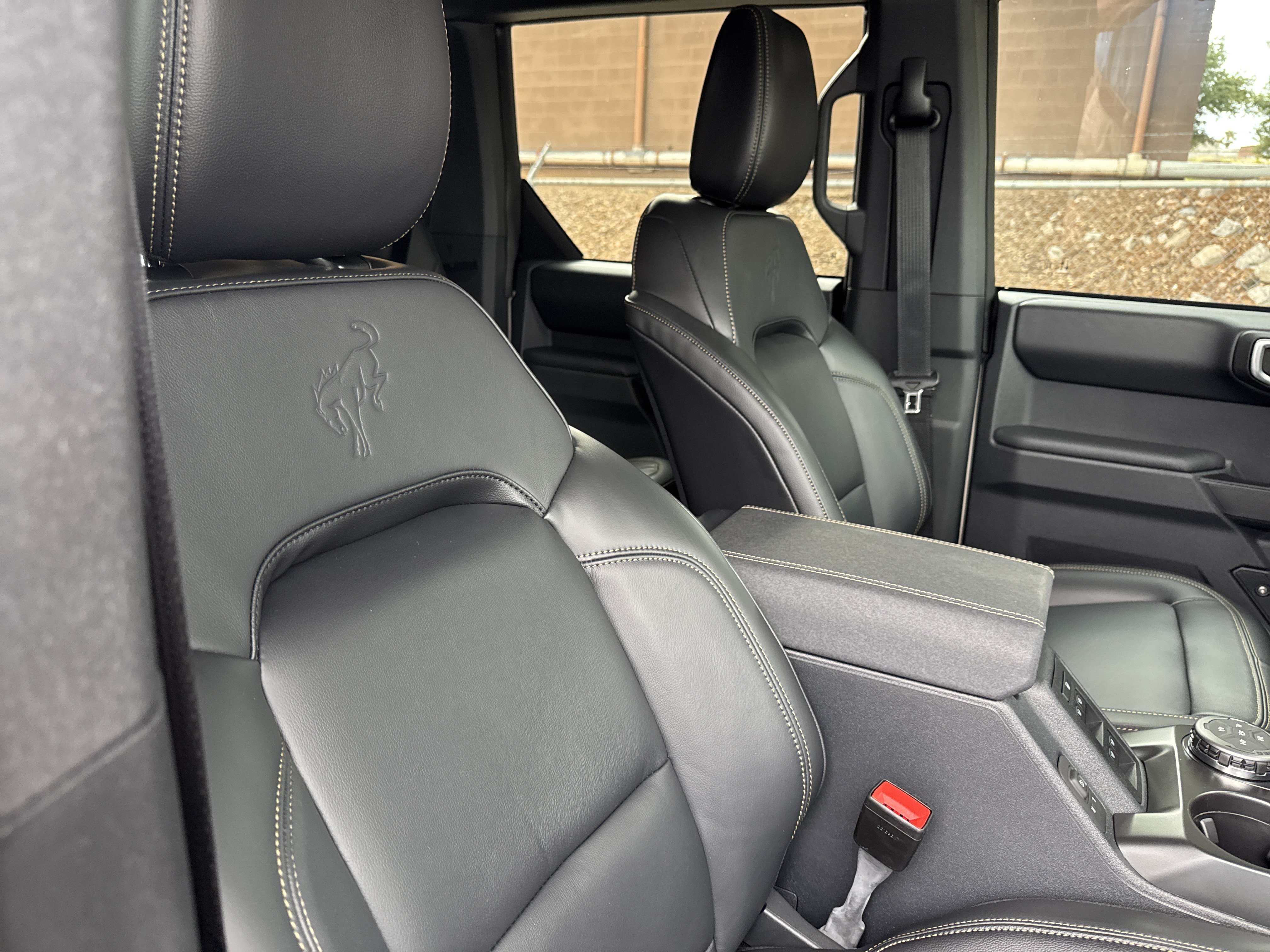 New 2026 Ford Bronco Badlands AWD/4WD image 17