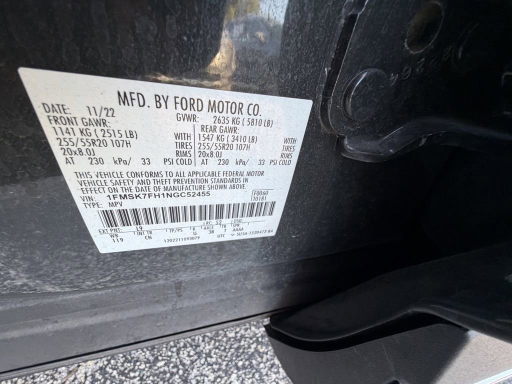 Used 2022 Ford Explorer Limited w/ Limited Technology Package RWD image 34