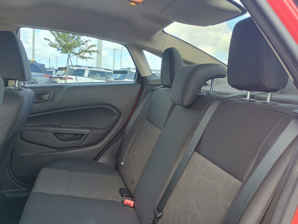 Used 2013 Ford Fiesta SE w/ Super Fuel Economy Pkg image 16