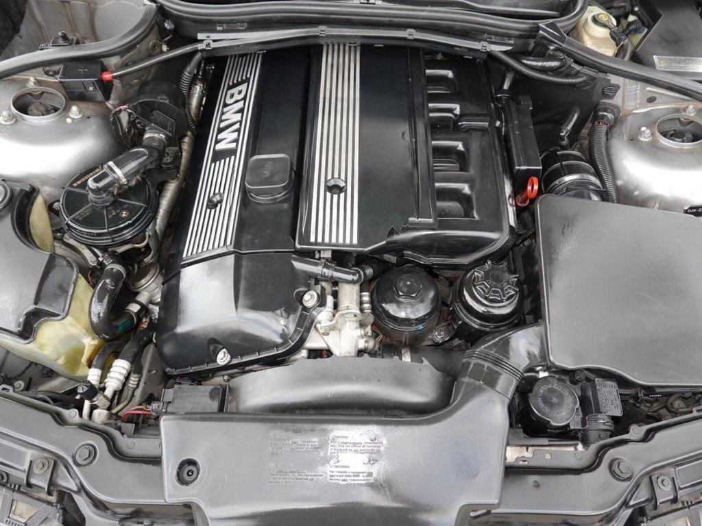 Used 2004 BMW 325i Wagon image 27