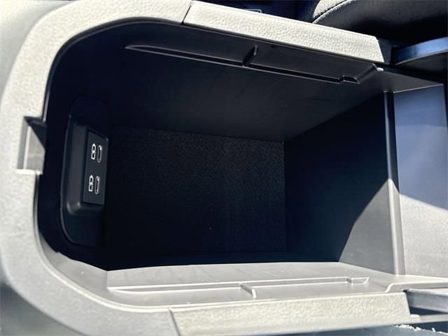 Used 2025 Toyota RAV4 LE FWD image 21