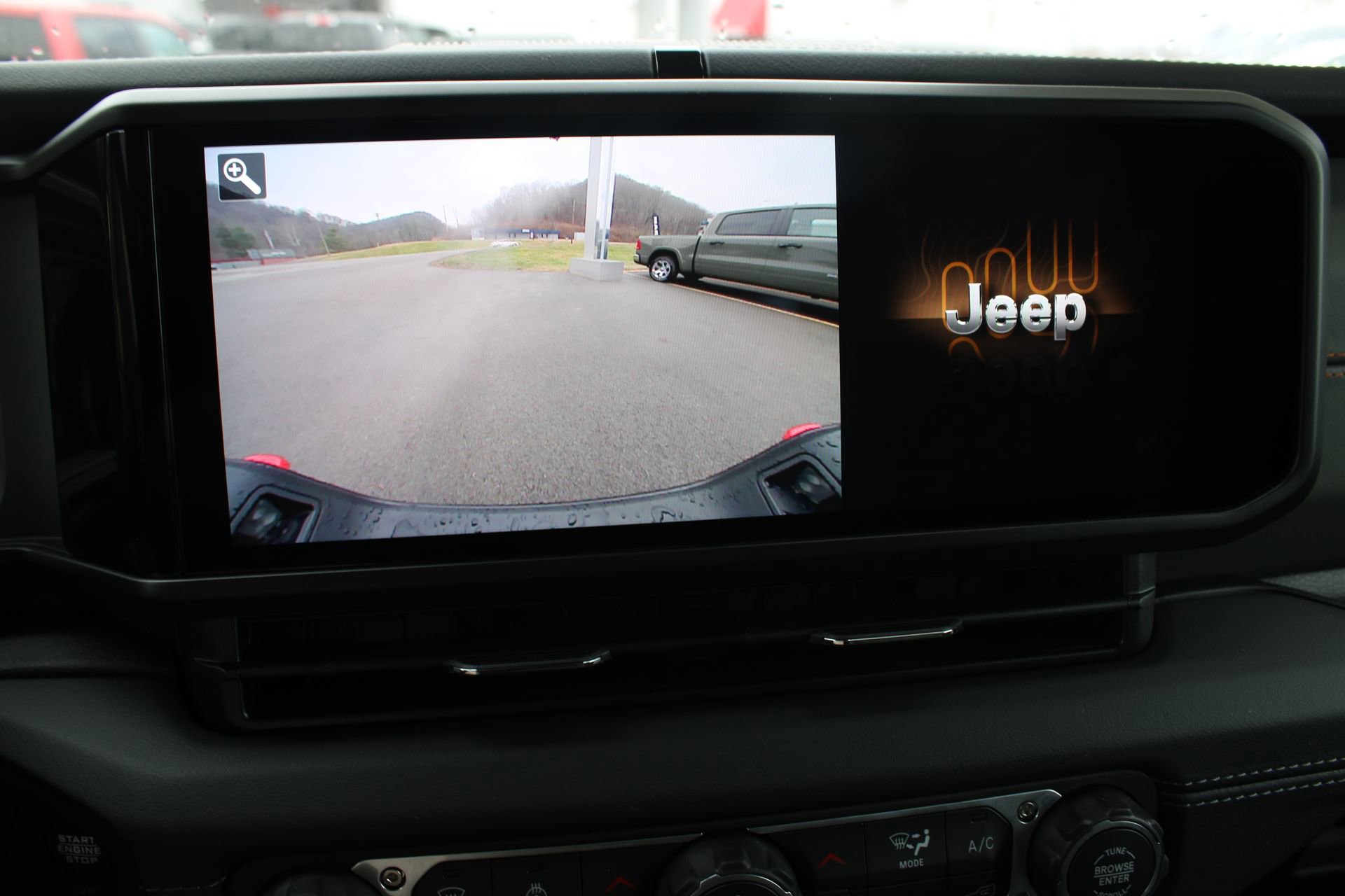 New 2026 Jeep Gladiator Mojave image 30