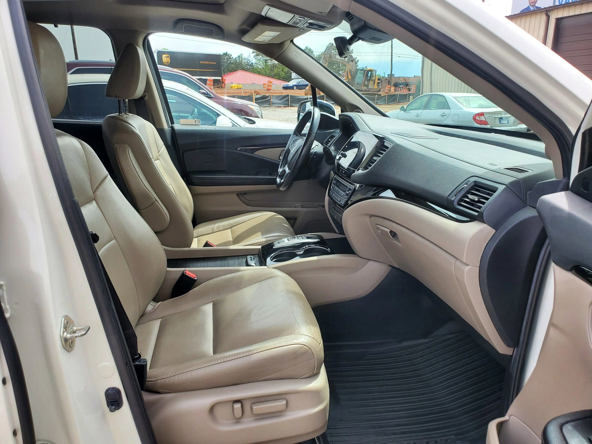 Used 2019 Honda Pilot Touring image 25