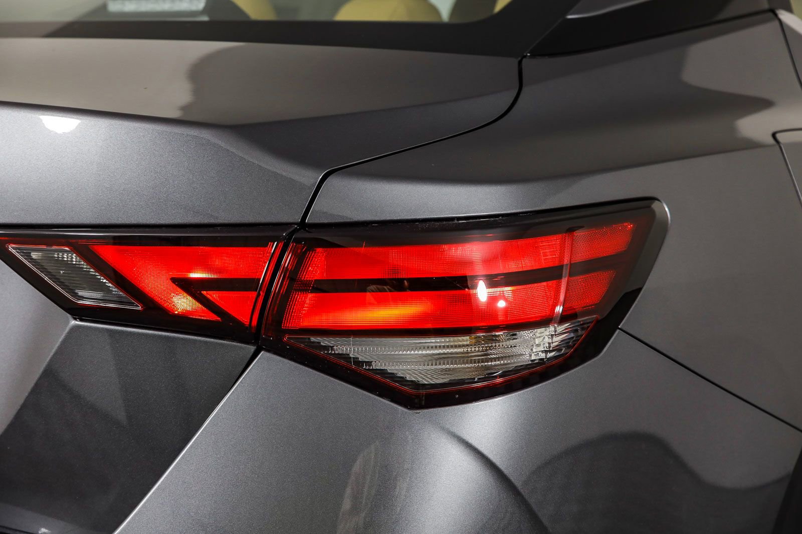 Used 2025 Nissan Sentra SV w/ SV Premium Package image 11