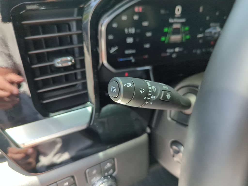 Used 2026 GMC Sierra 1500 SLT w/ SLT Premium Package AWD/4WD image 20