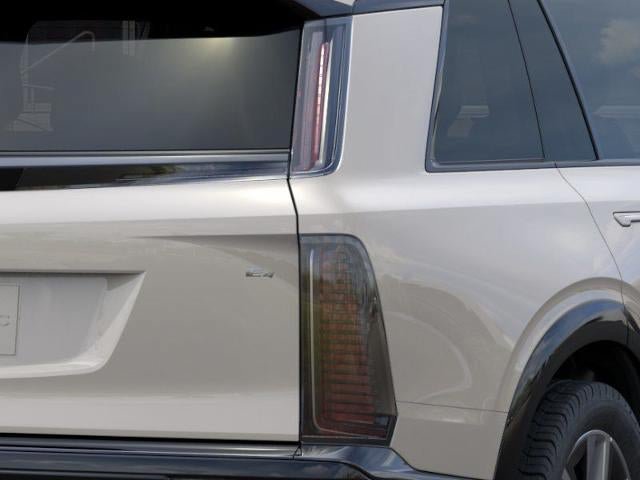 New 2027 Cadillac Vistiq Sport w/ LPO, Floor Liner Package AWD/4WD image 11