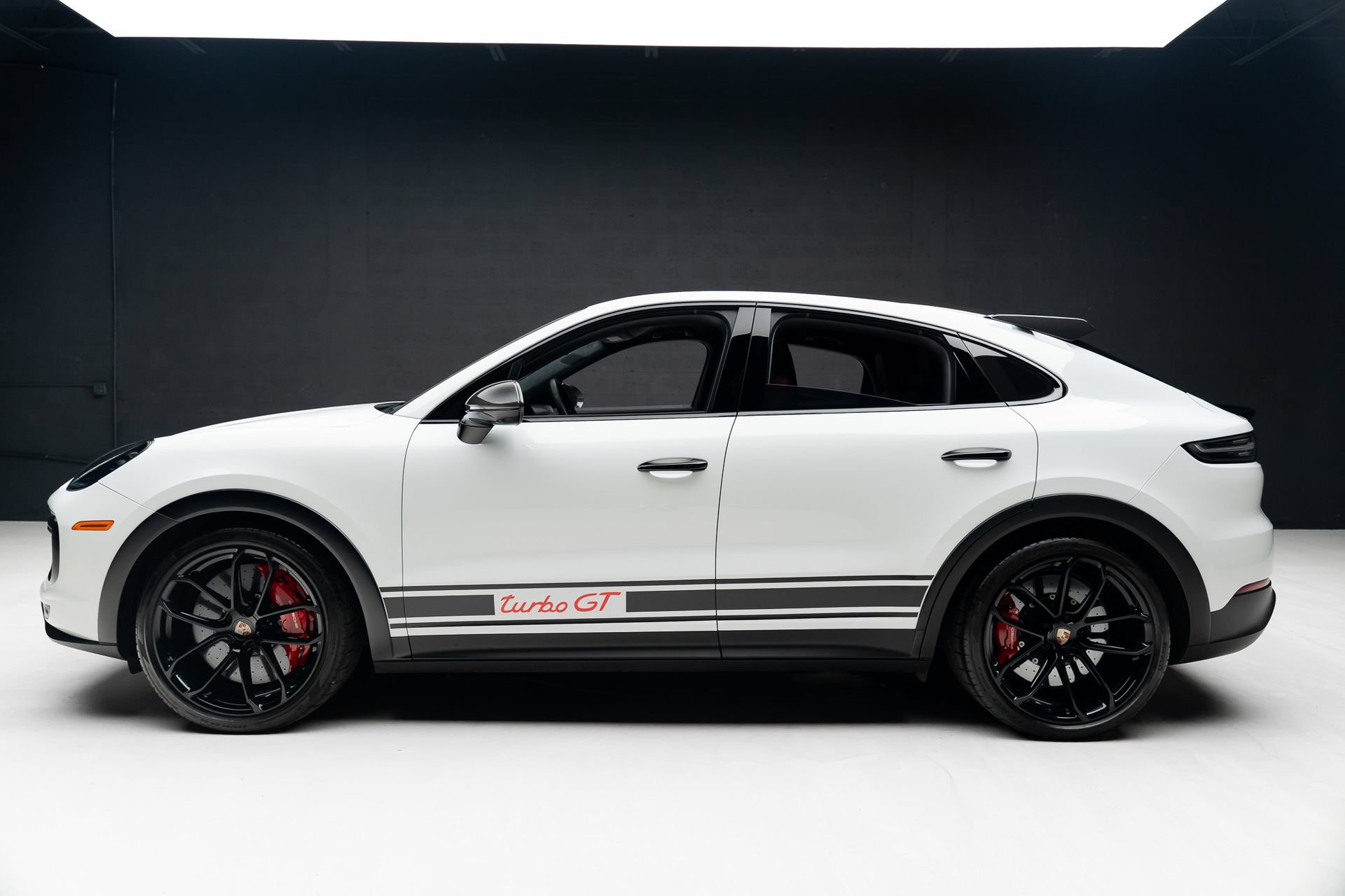 Used 2022 Porsche Cayenne Turbo GT AWD/4WD image 18