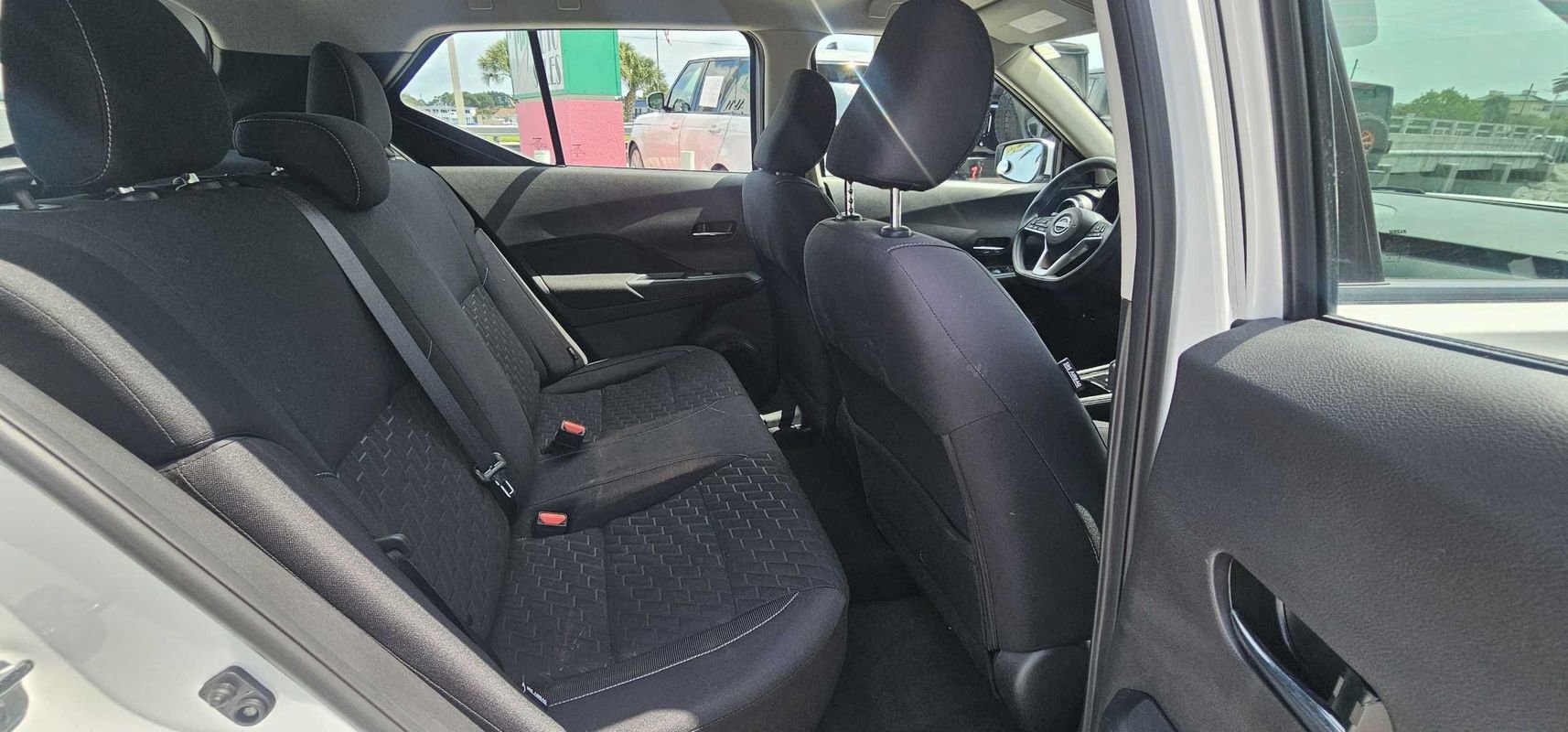 Used 2022 Nissan Kicks SV FWD image 26