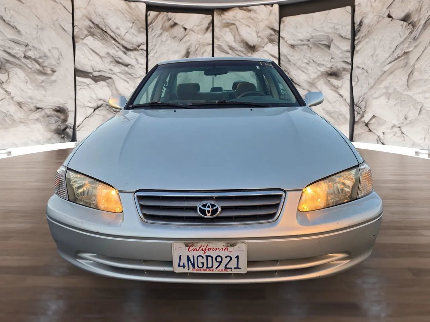 Used 2000 Toyota Camry LE image 2