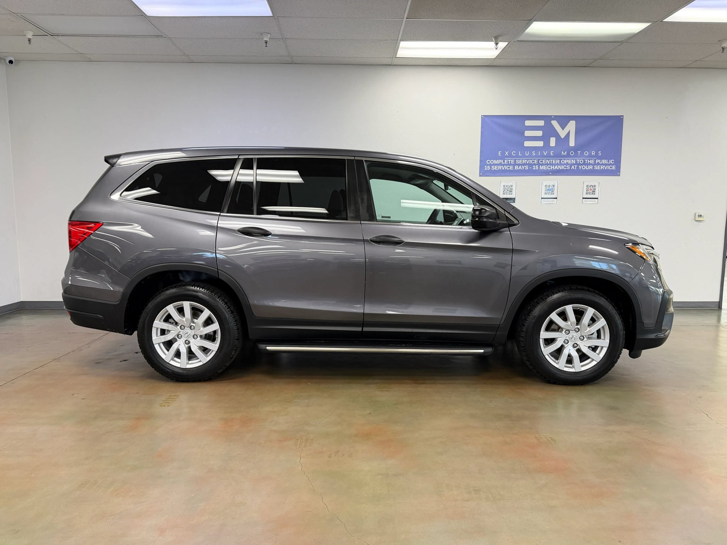 Used 2019 Honda Pilot LX image 5