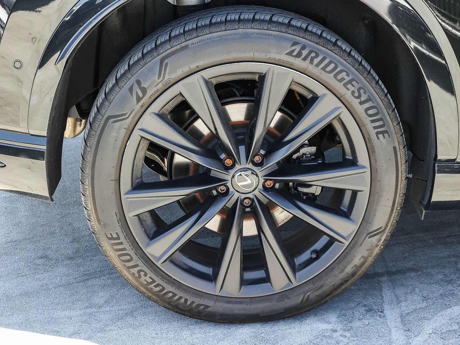 Used 2023 Lexus RX 500h F Sport w/ Cold Area Package AWD/4WD image 8