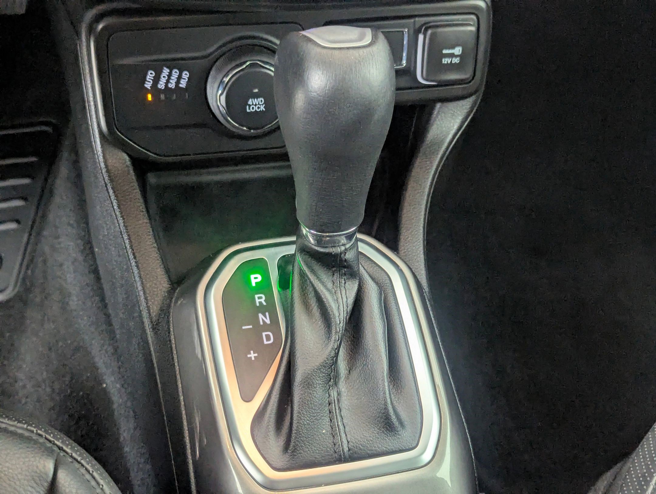 Used 2022 Jeep Renegade Limited image 18