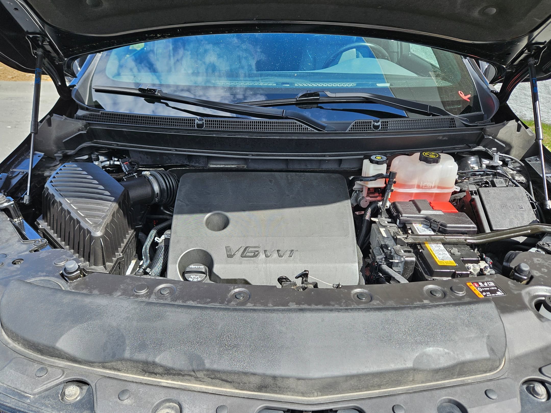 Used 2023 Buick Enclave Essence w/ Experience Buick Package image 31