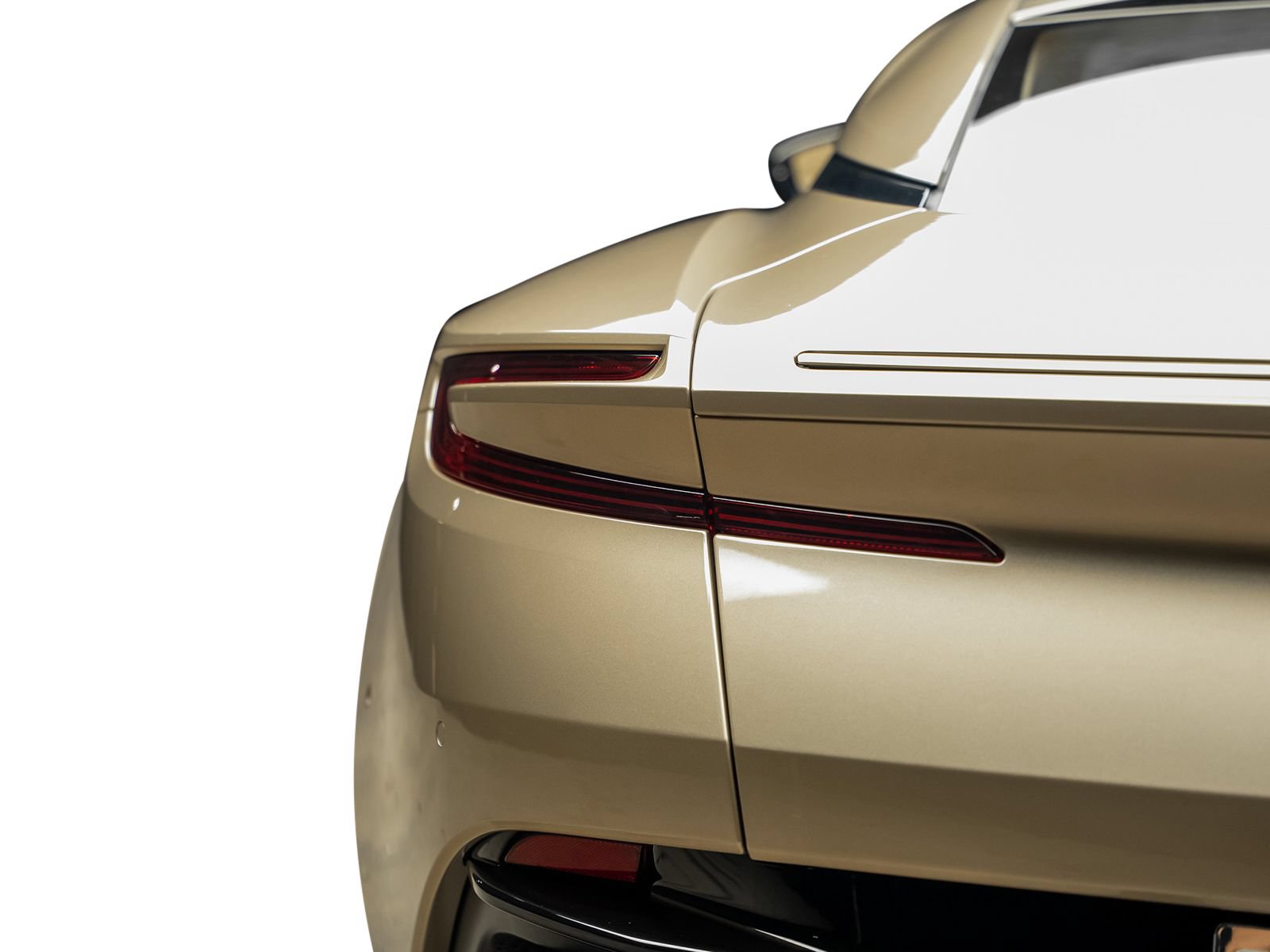Used 2018 Aston Martin DB11 V12 RWD image 12