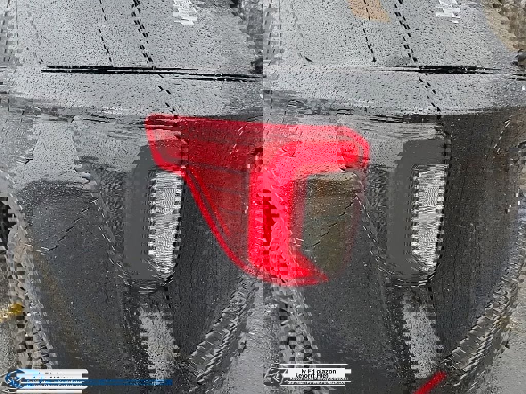 Used 2024 Ford Explorer ST-Line w/ Class IV Trailer Tow Package image 17