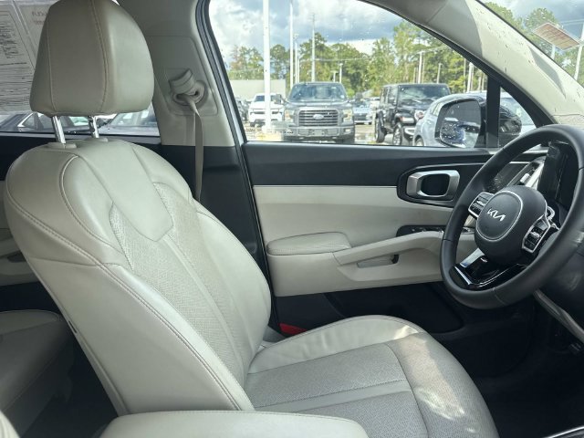 Used 2022 Kia Sorento S FWD image 14