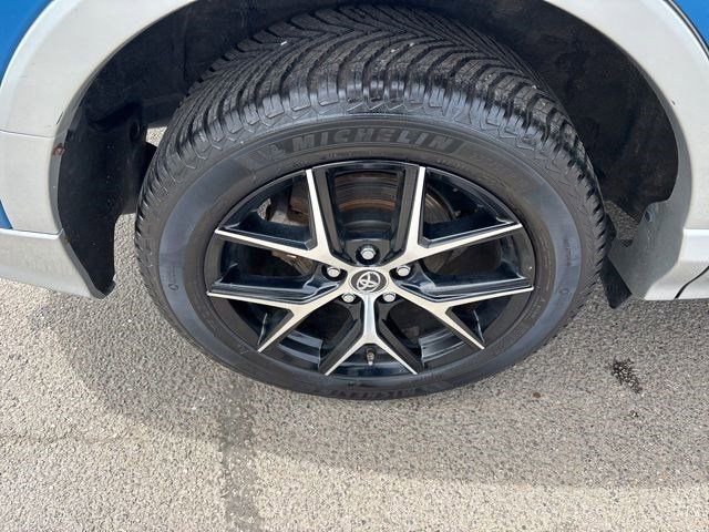 Used 2016 Toyota RAV4 SE AWD/4WD image 40