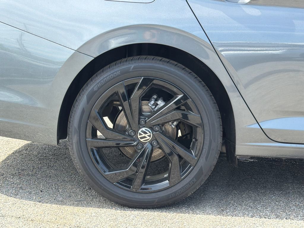 New 2026 Volkswagen Jetta SE FWD image 4