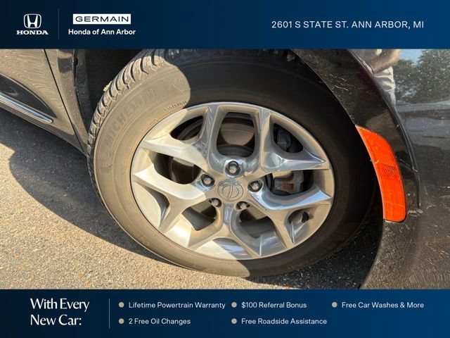 Used 2019 Chrysler Pacifica Limited FWD image 4