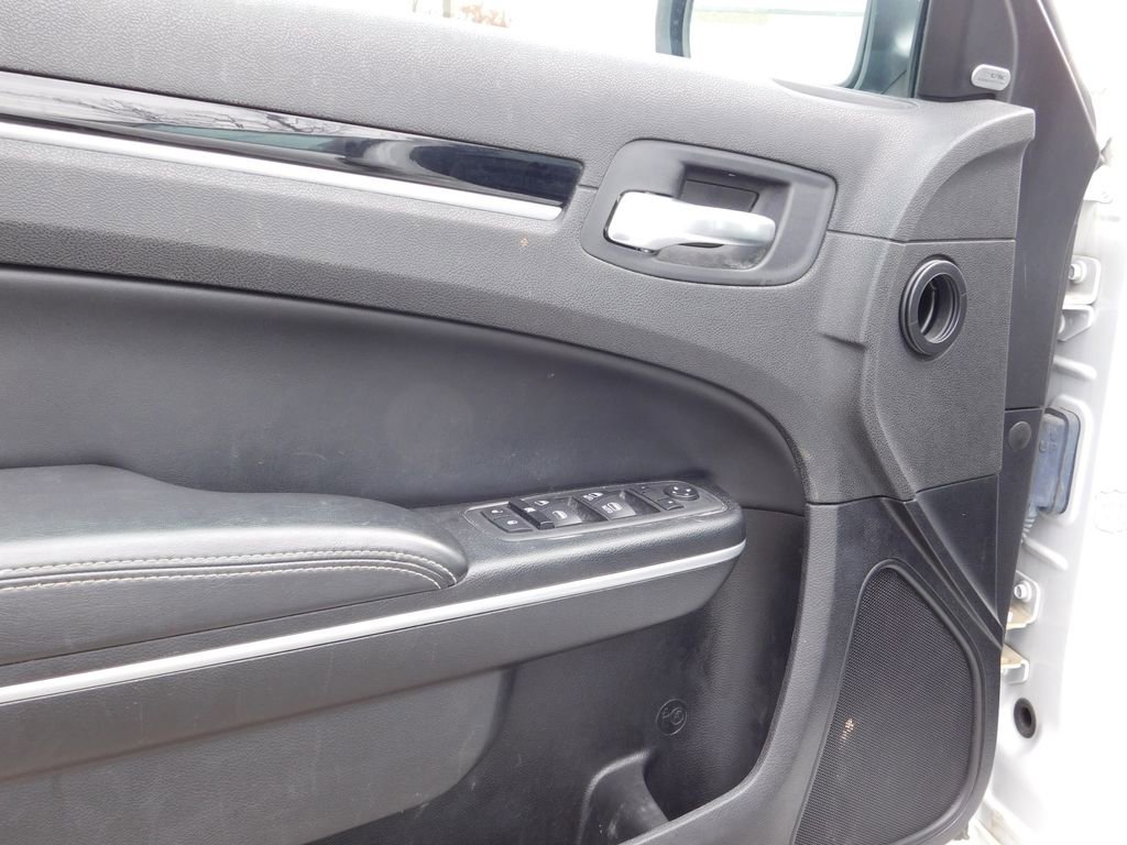 Used 2023 Chrysler 300 S image 14