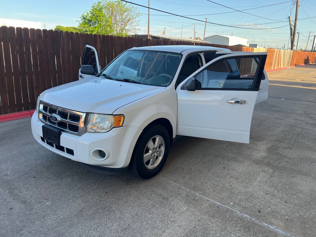 Used 2012 Ford Escape XLS FWD image 8