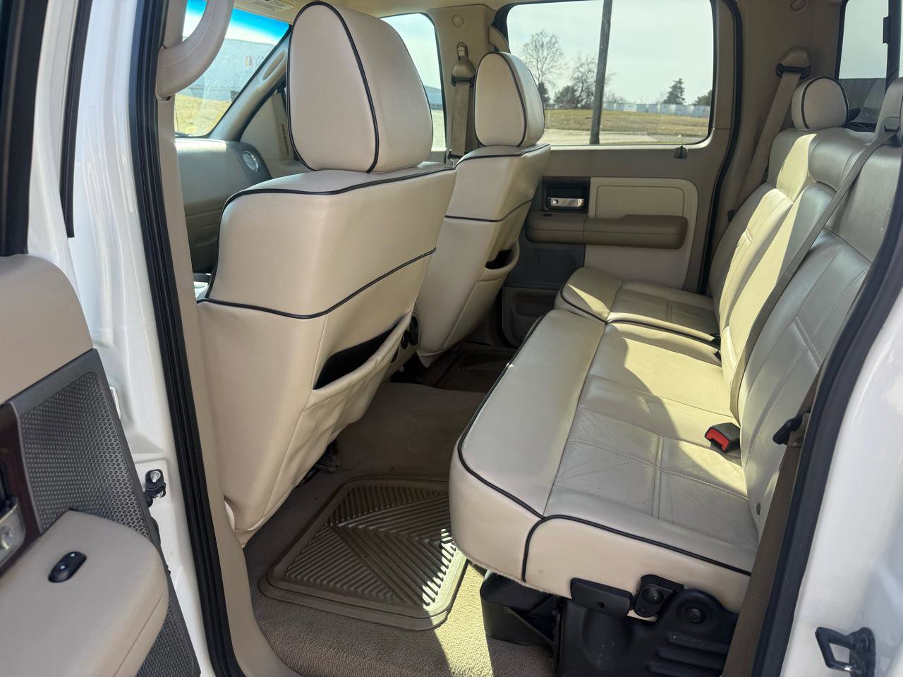 Used 2006 Lincoln Mark LT 4x4 image 15