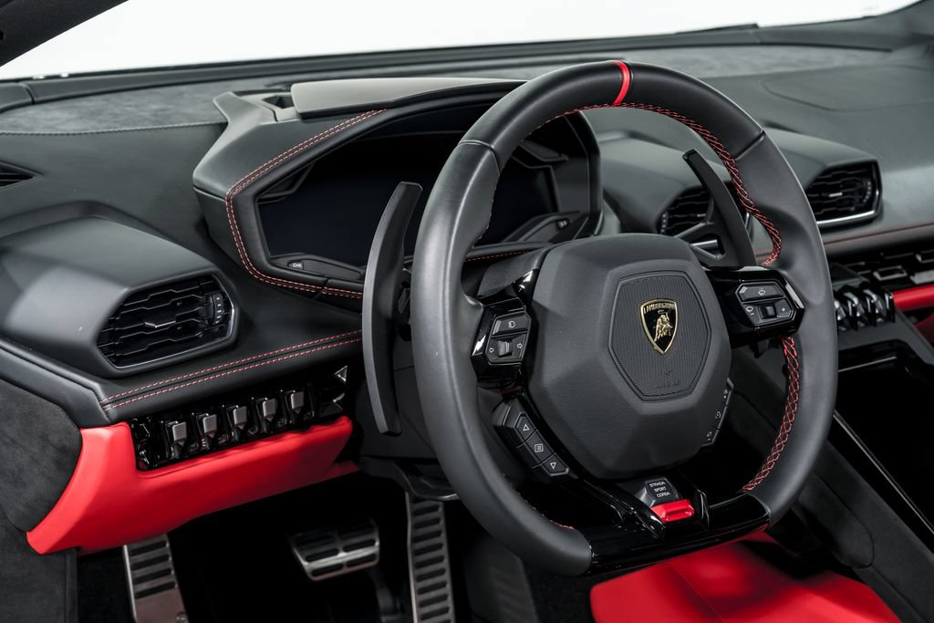 Used 2023 Lamborghini Huracan Tecnica RWD image 13