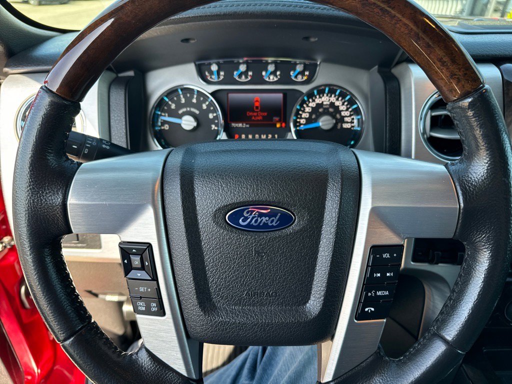 Used 2013 Ford F150 Platinum w/ Max Trailer Tow Pkg image 11