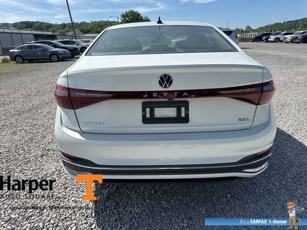 Used 2025 Volkswagen Jetta SEL image 4