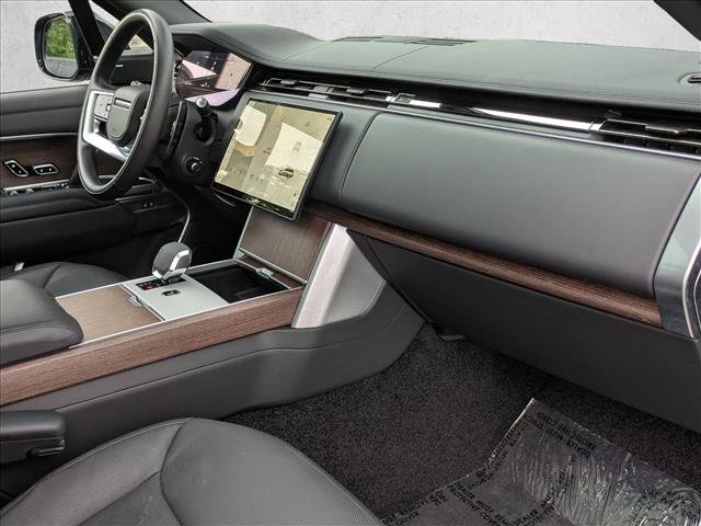 Used 2024 Land Rover Range Rover SE AWD/4WD image 23