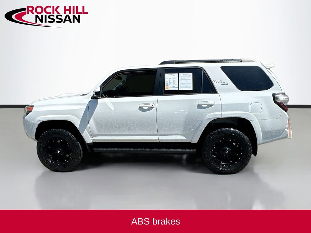 Used 2020 Toyota 4Runner TRD Off-Road AWD/4WD image 4