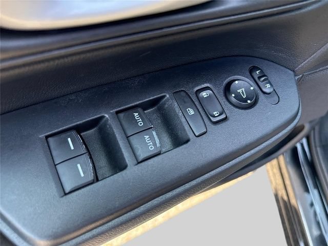 Used 2021 Honda CR-V Special Edition image 16