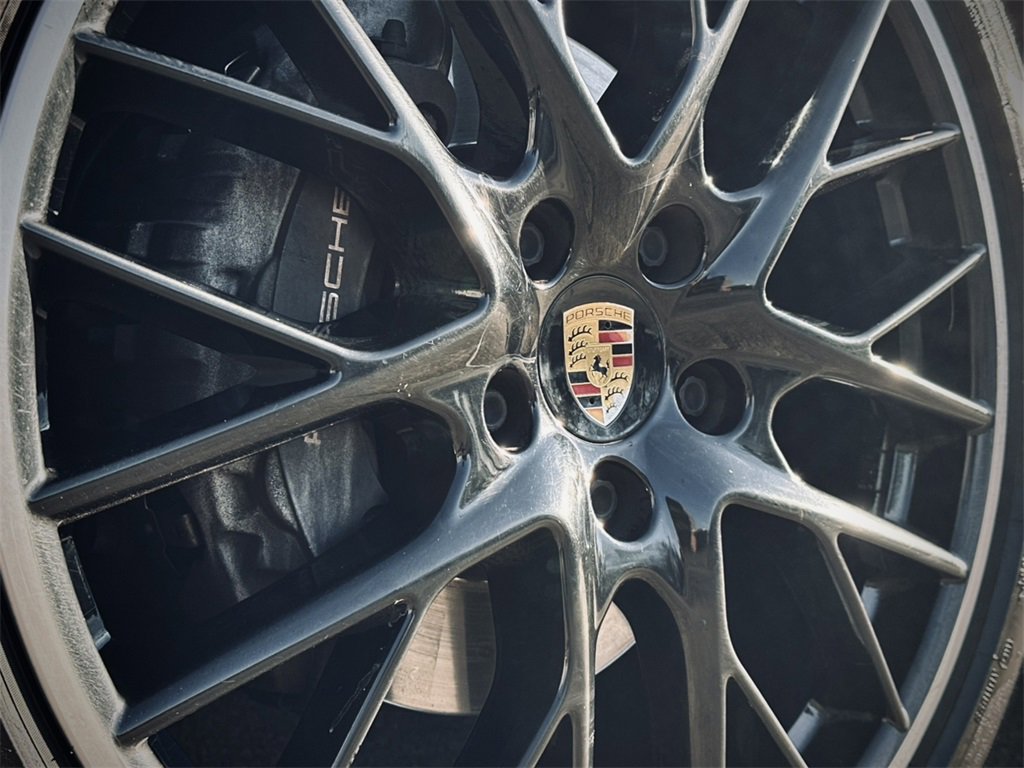 Used 2019 Porsche Panamera 4 image 9