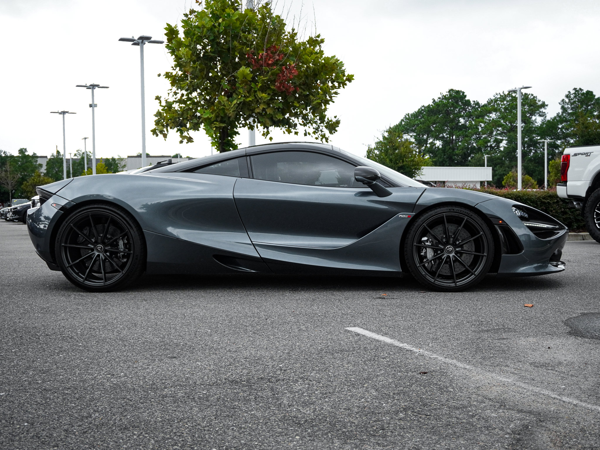 Used 2018 McLaren 720S Luxury RWD image 14