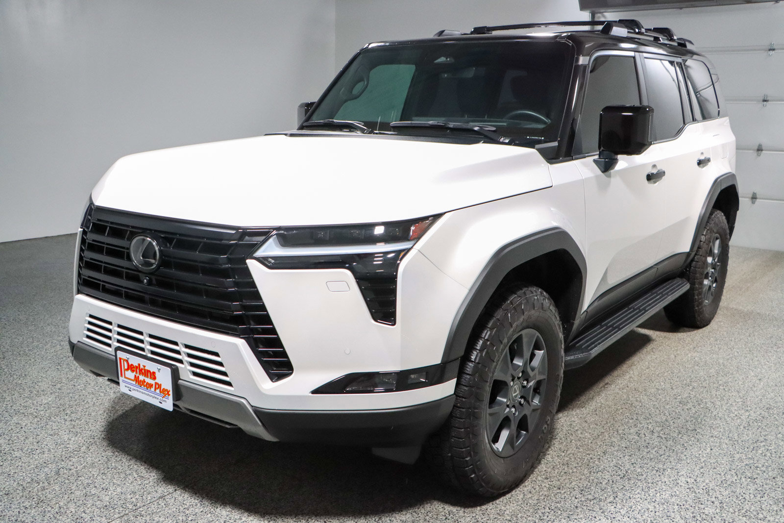 Used 2024 Lexus GX 550 image 33