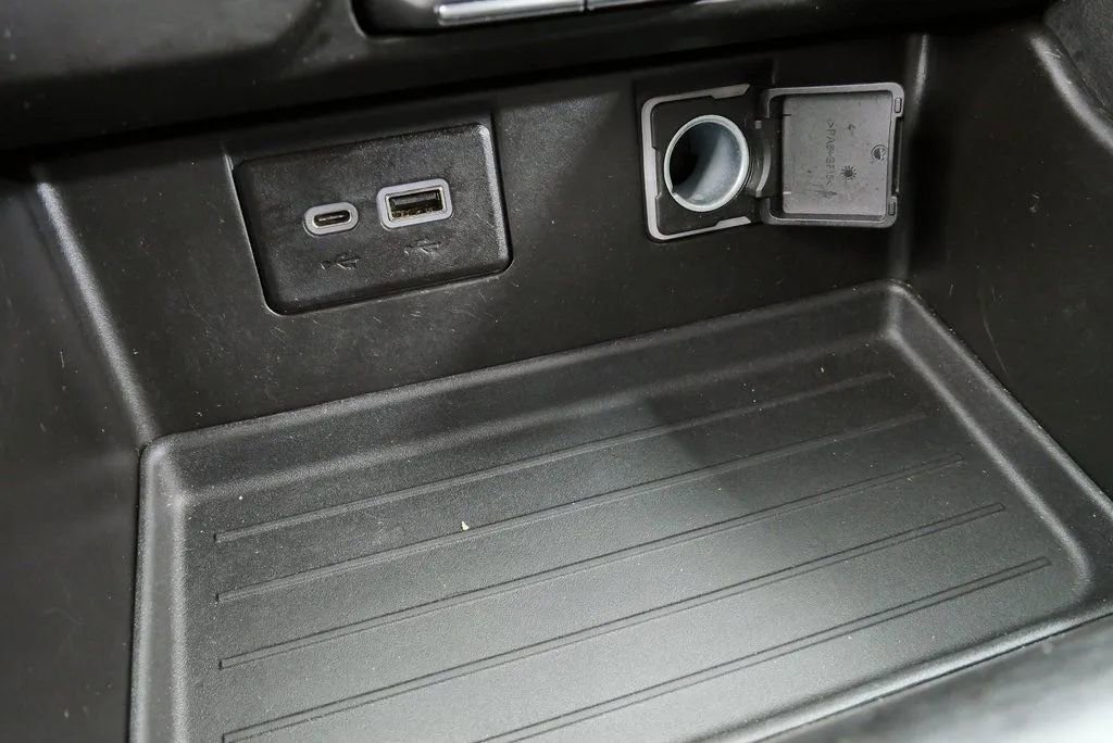Used 2021 GMC Yukon SLE AWD/4WD image 27